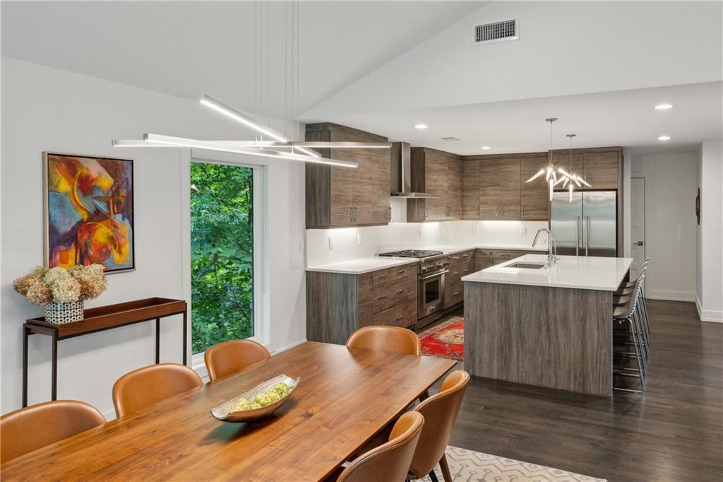 1331 Hampton Hall Drive NE