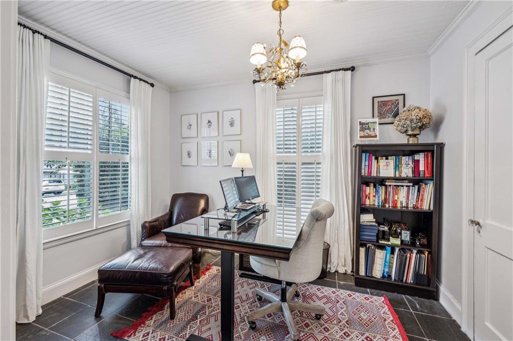 2210 Fairhaven Circle NE