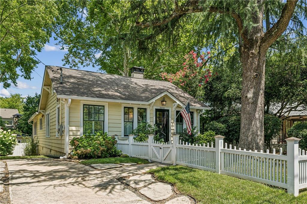 2210 Fairhaven Circle NE