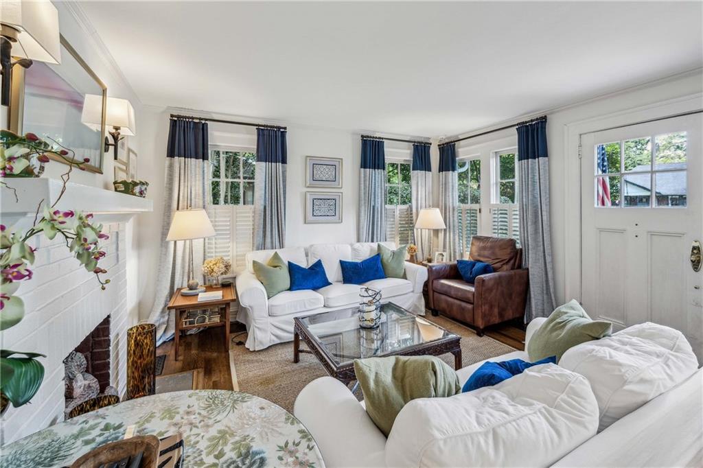 2210 Fairhaven Circle NE