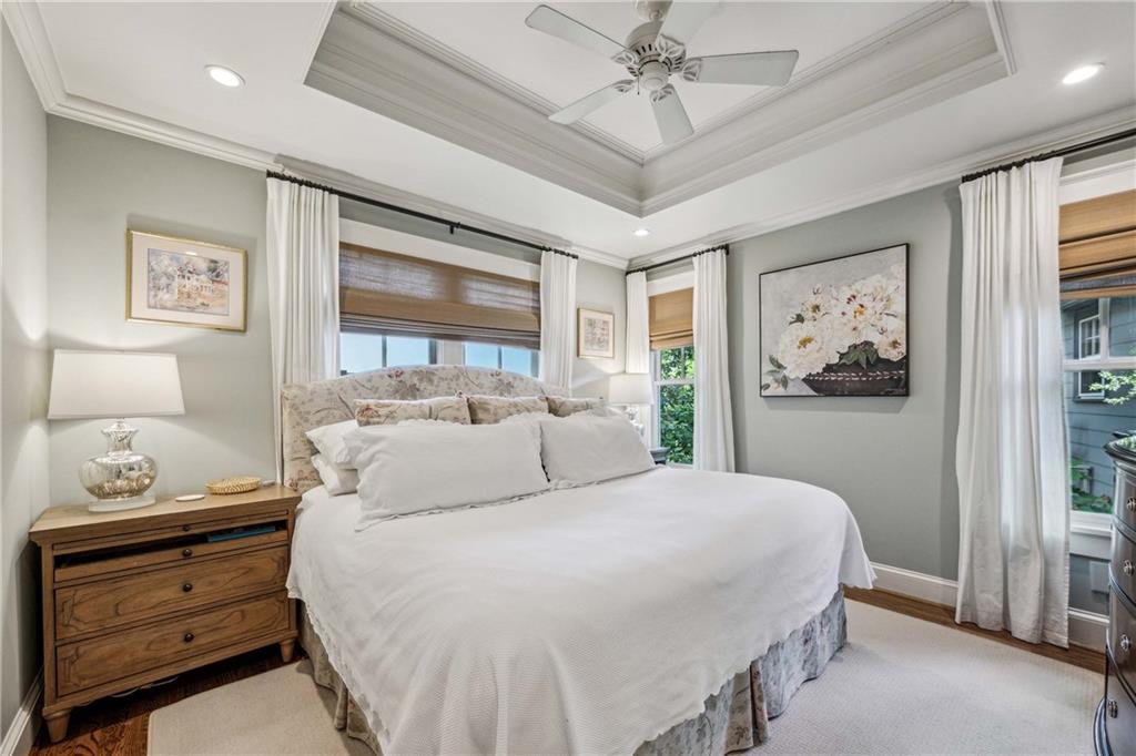 2210 Fairhaven Circle NE