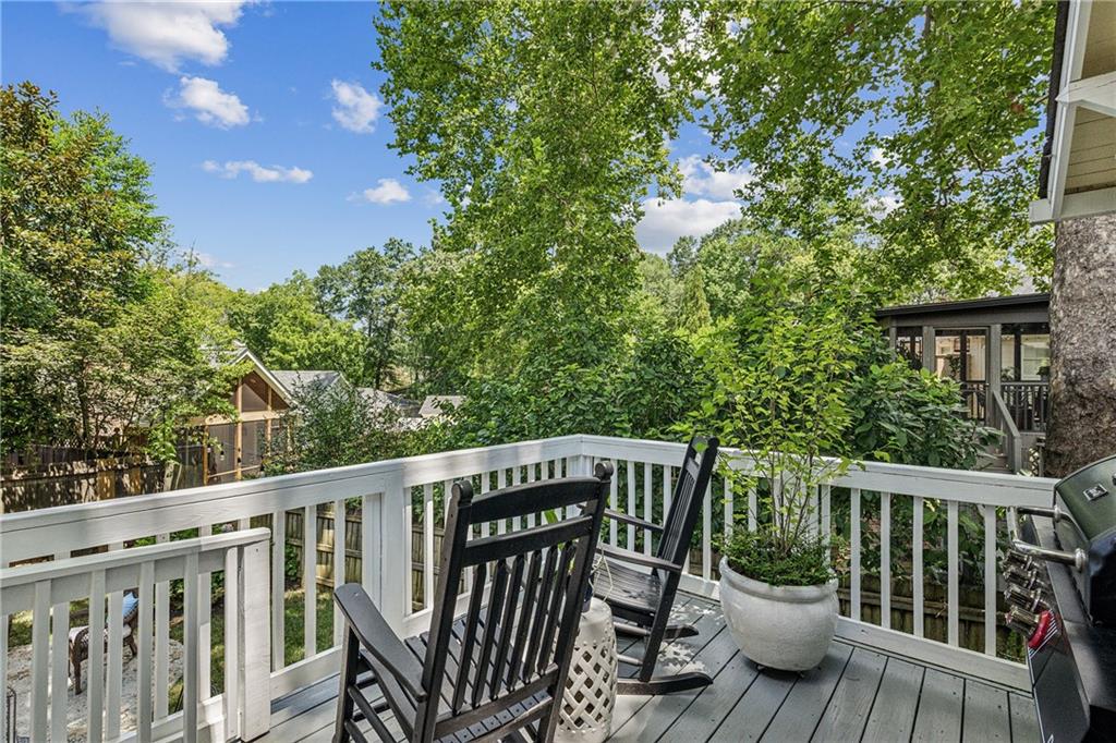 2210 Fairhaven Circle NE