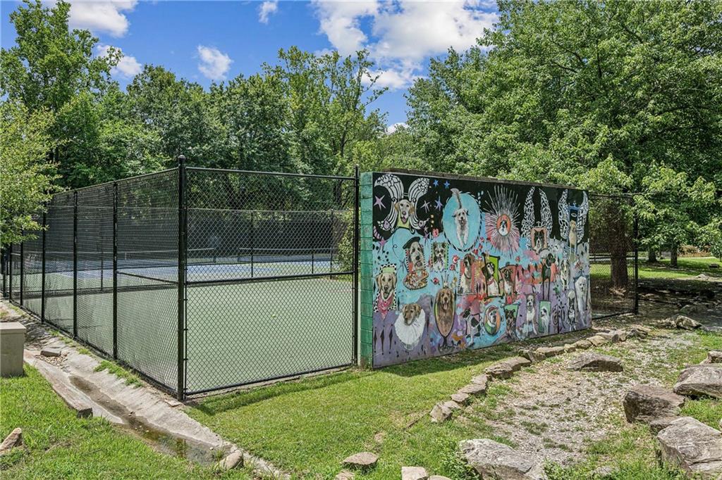 2210 Fairhaven Circle NE