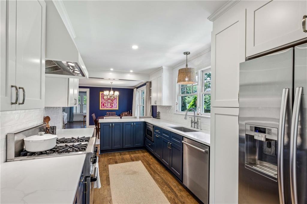 2210 Fairhaven Circle NE