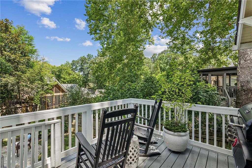 2210 Fairhaven Circle NE