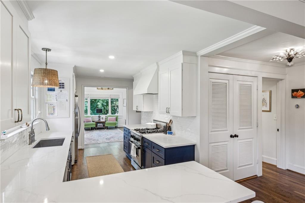 2210 Fairhaven Circle NE