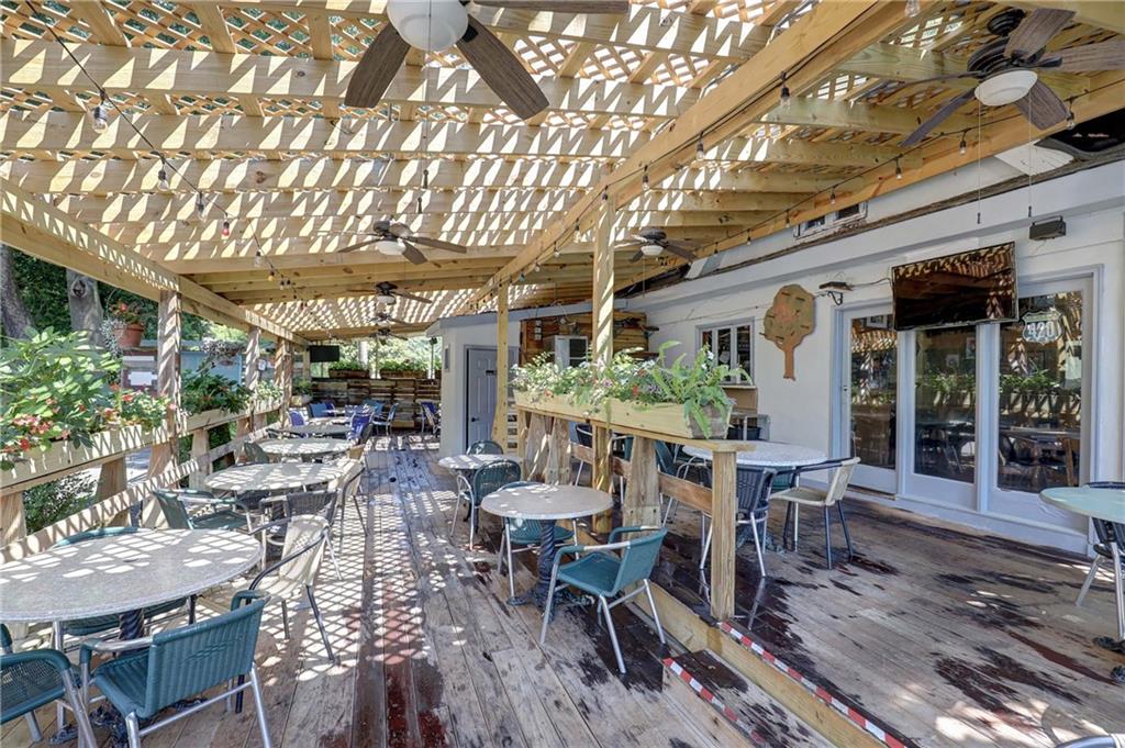 2210 Fairhaven Circle NE