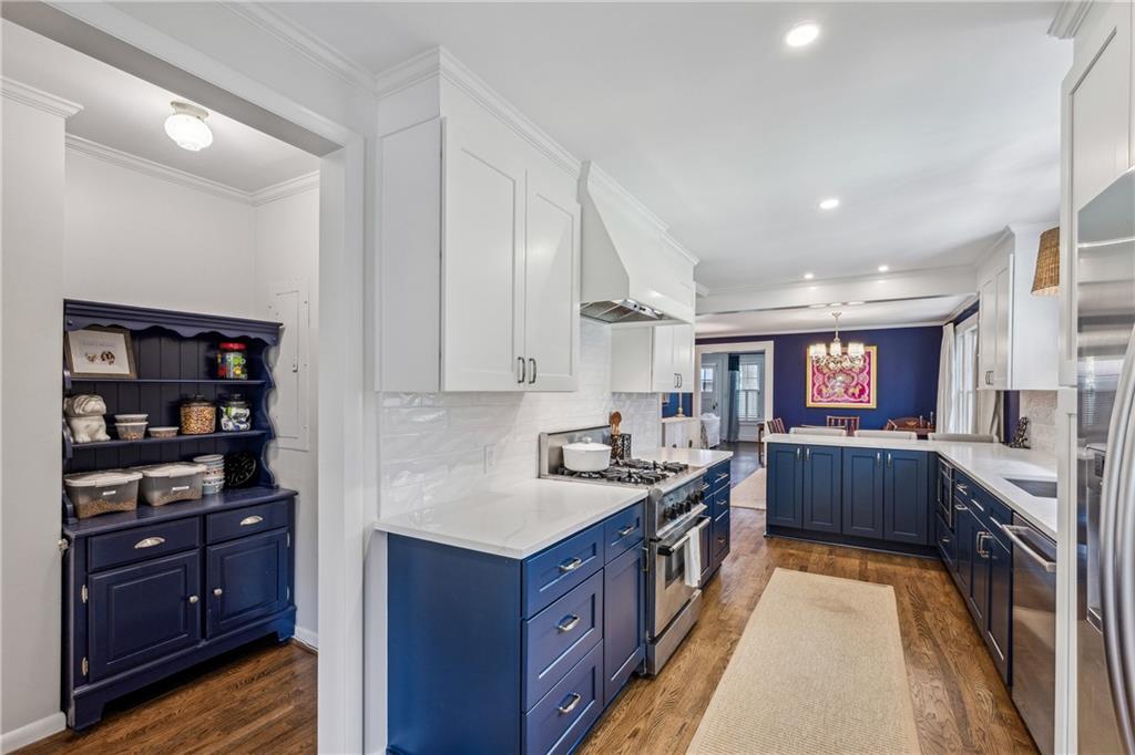 2210 Fairhaven Circle NE