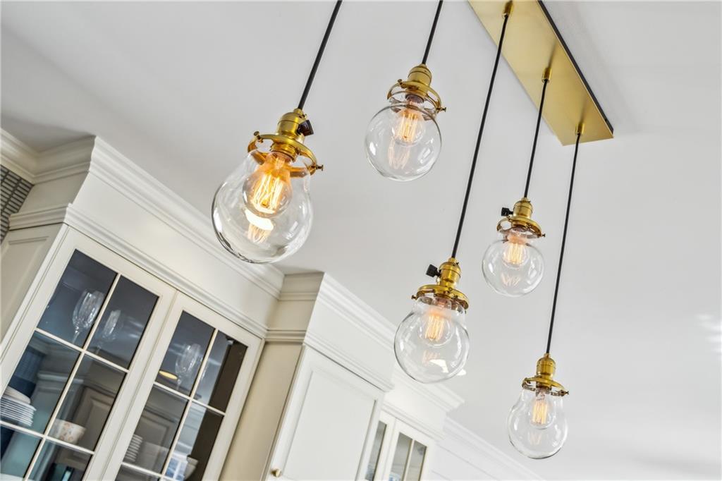 893 Plymouth Road NE