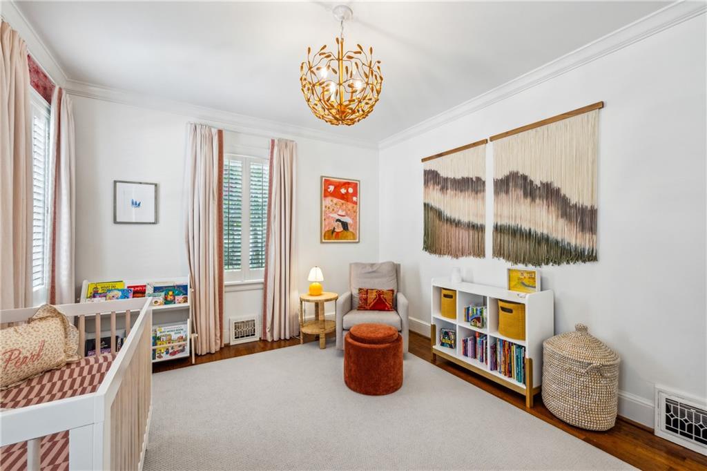 893 Plymouth Road NE