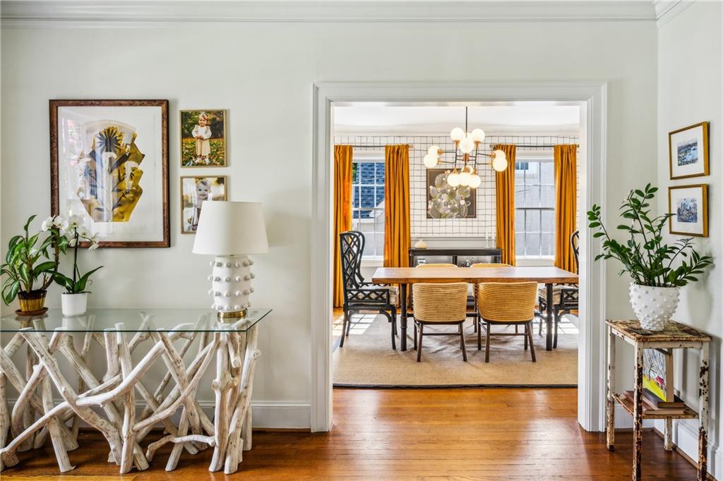 893 Plymouth Road NE