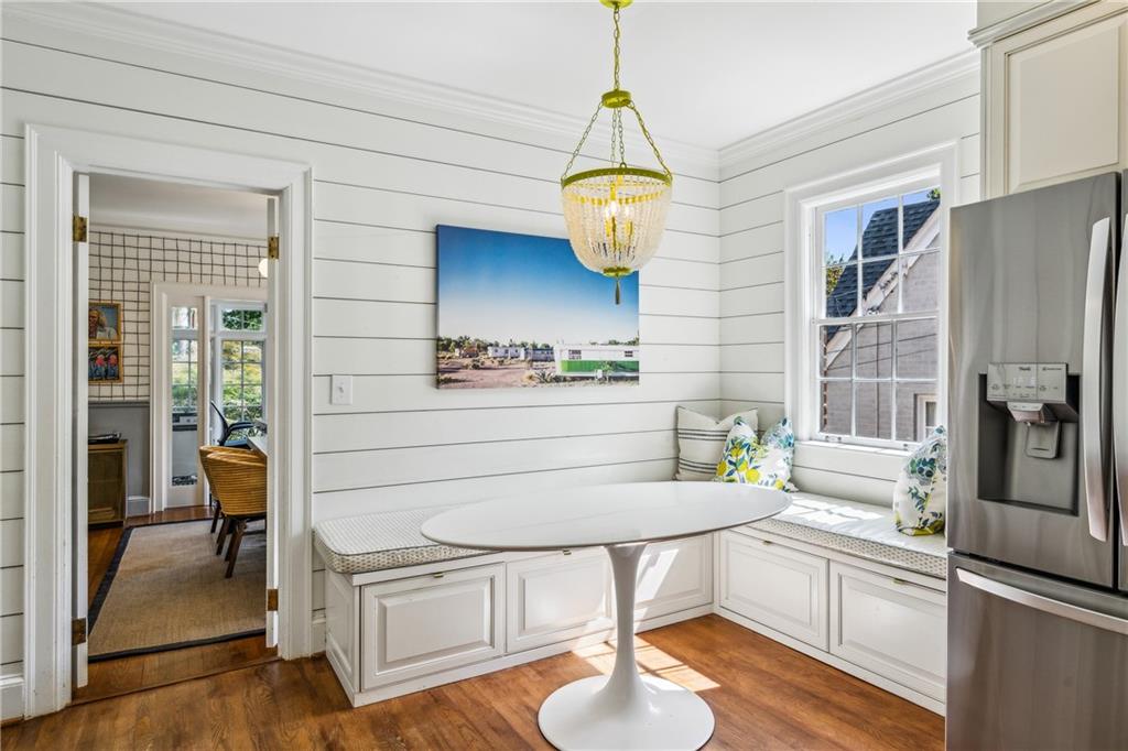 893 Plymouth Road NE