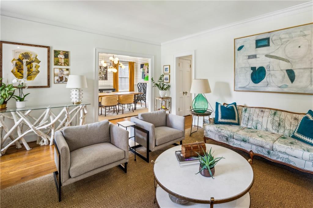 893 Plymouth Road NE