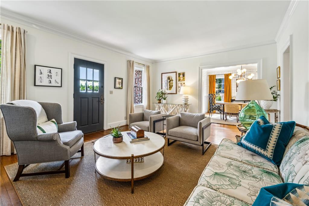 893 Plymouth Road NE