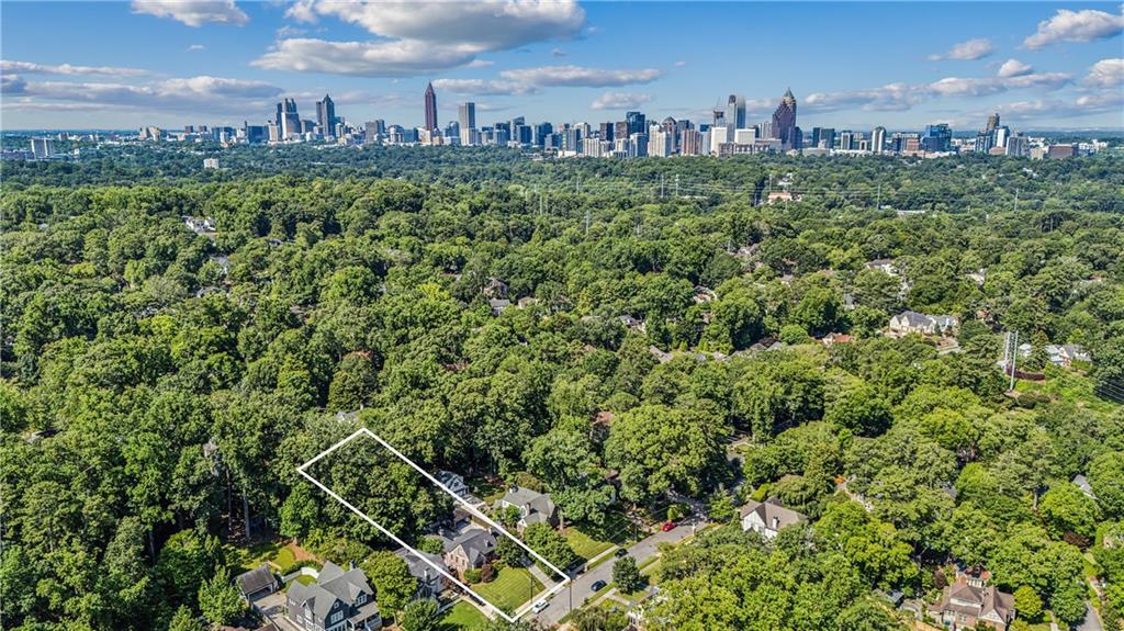 893 Plymouth Road NE