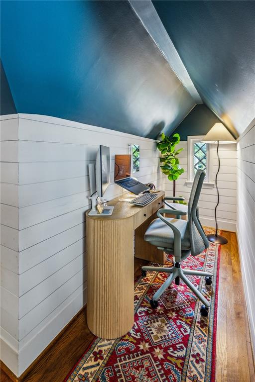 893 Plymouth Road NE