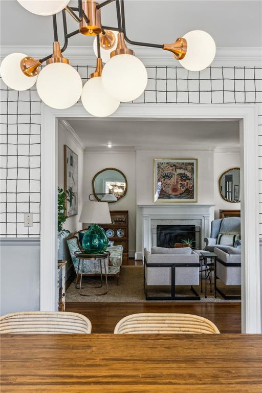 893 Plymouth Road NE