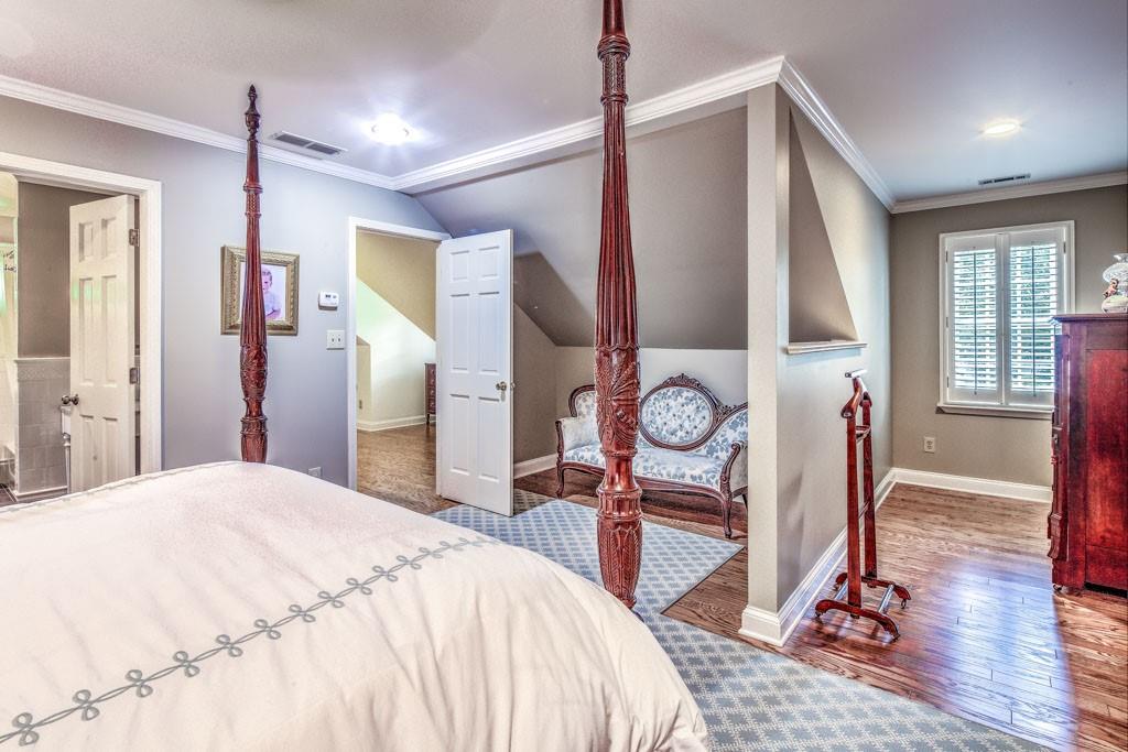 776 Wellesley Drive NW