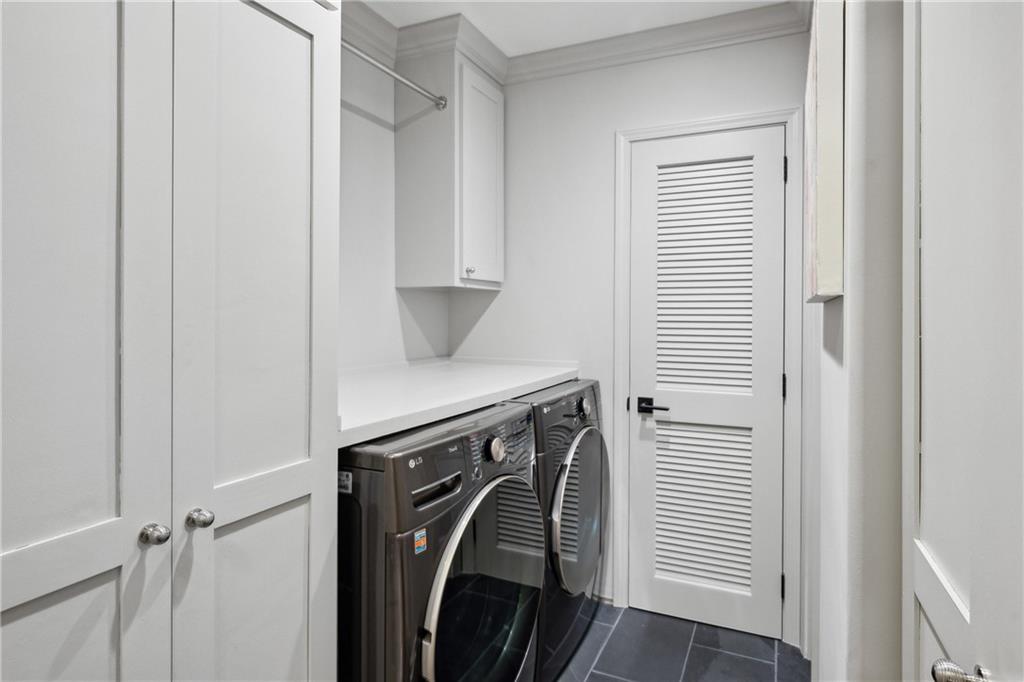 2781 Mornington Drive NW