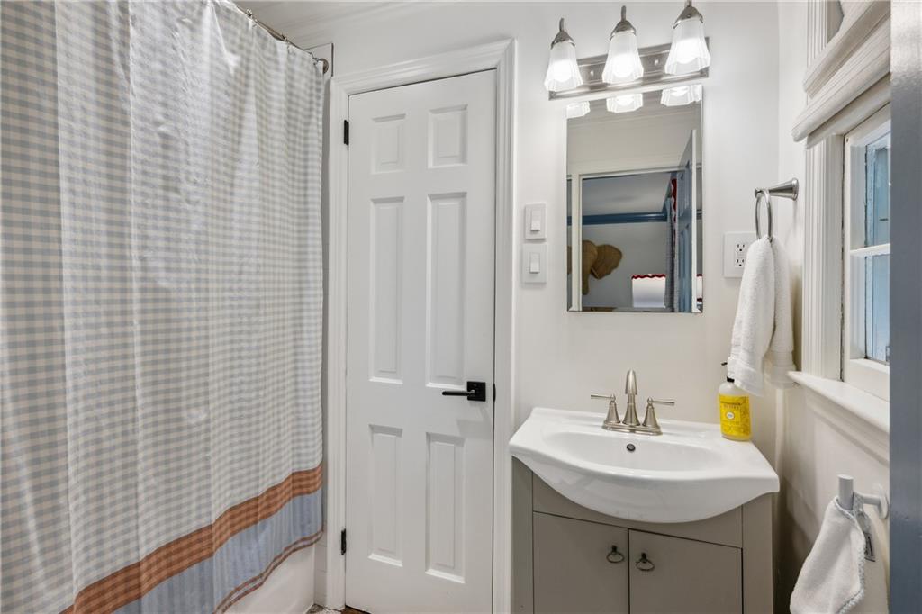 2781 Mornington Drive NW