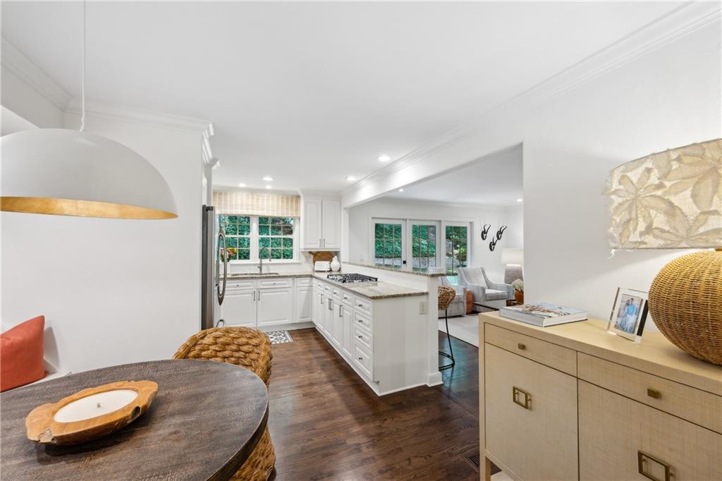 2781 Mornington Drive NW