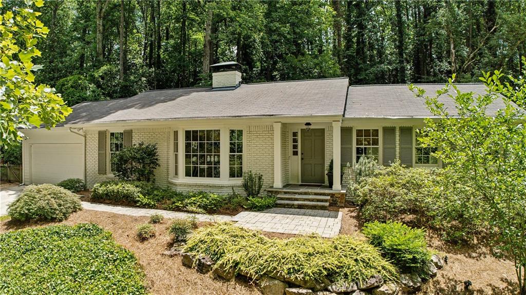 2781 Mornington Drive NW