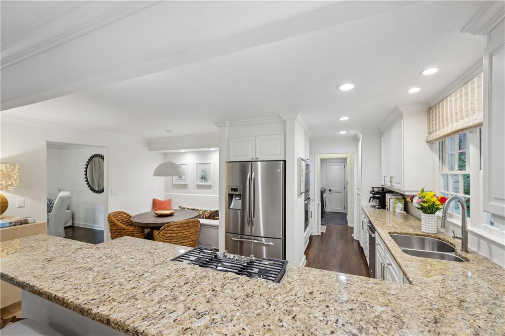 2781 Mornington Drive NW