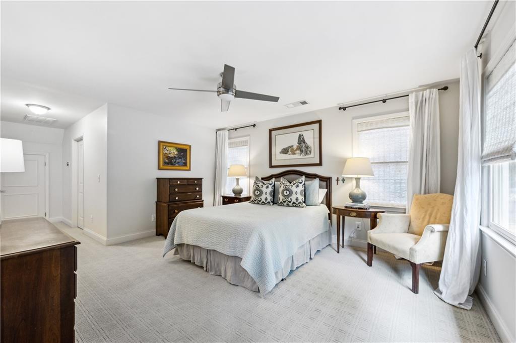 2874 Elliott Circle NE