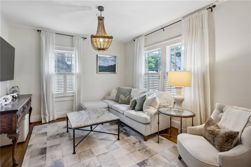 2874 Elliott Circle NE