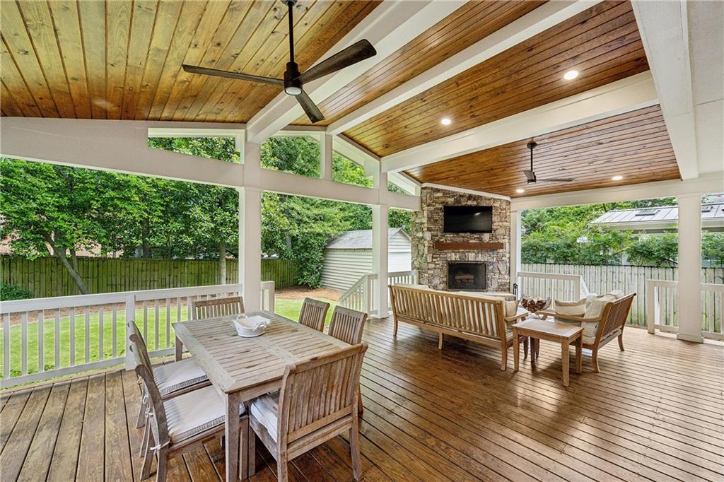 2874 Elliott Circle NE