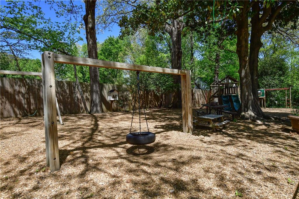 2874 Elliott Circle NE