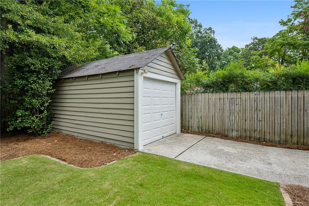 2874 Elliott Circle NE