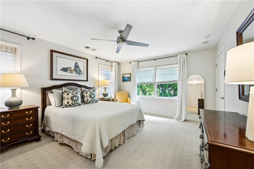 2874 Elliott Circle NE