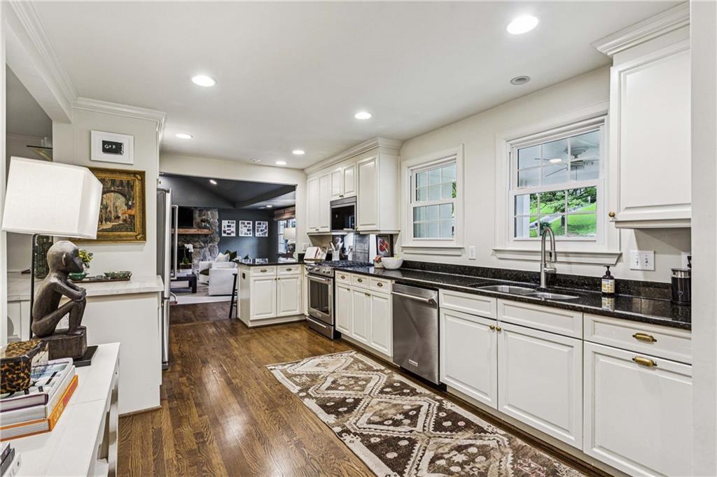 1851 Colland Drive NW