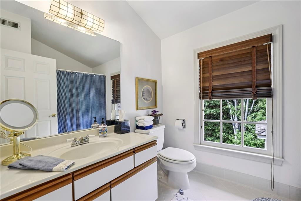 30 Old Stratton Chase