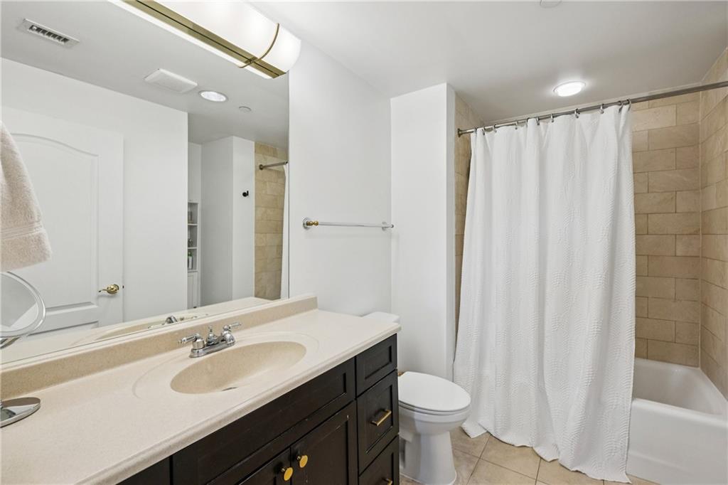 195 14th Street NE Unit 703