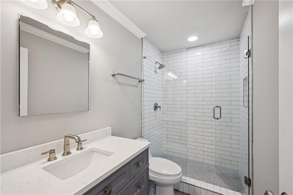 2575 Peachtree Road NE Unit 5G