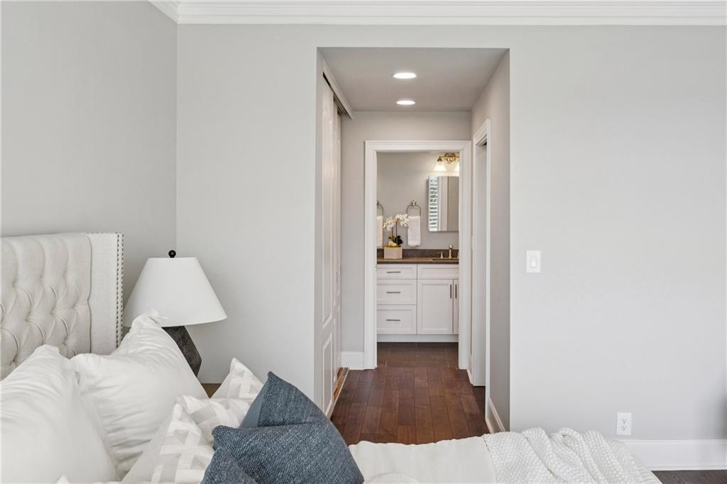 2575 Peachtree Road NE Unit 5G