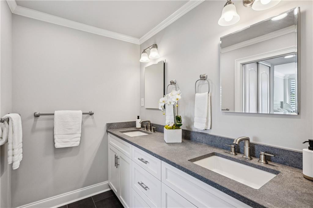 2575 Peachtree Road NE Unit 5G