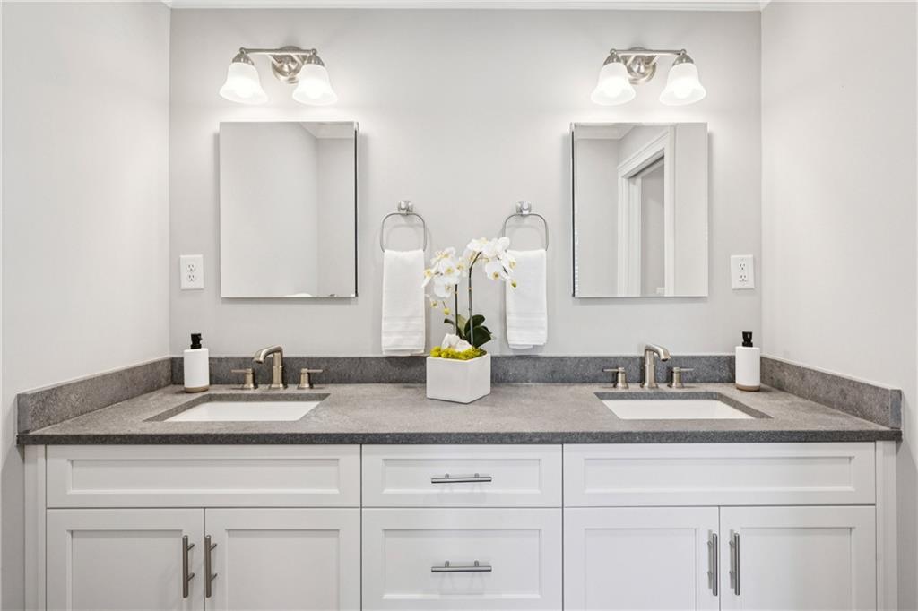 2575 Peachtree Road NE Unit 5G