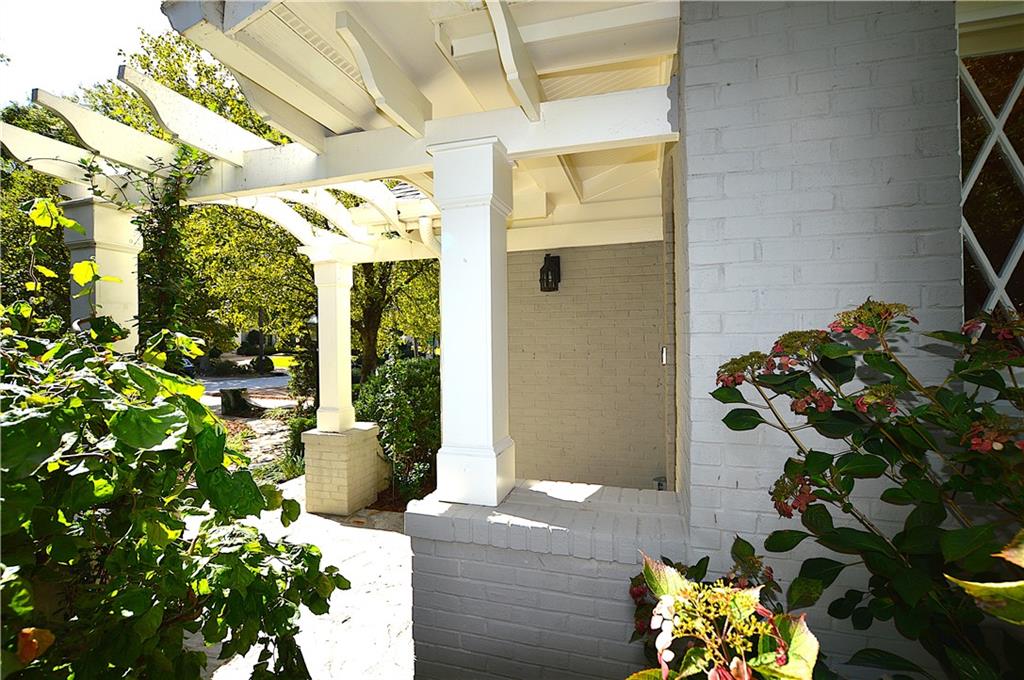 3098 Peachtree Drive NE