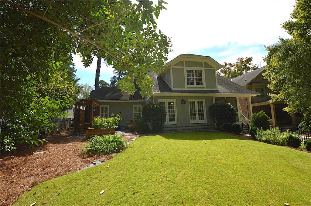 3098 Peachtree Drive NE