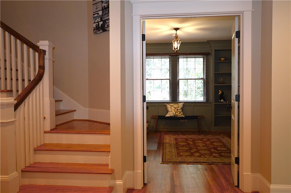 3098 Peachtree Drive NE