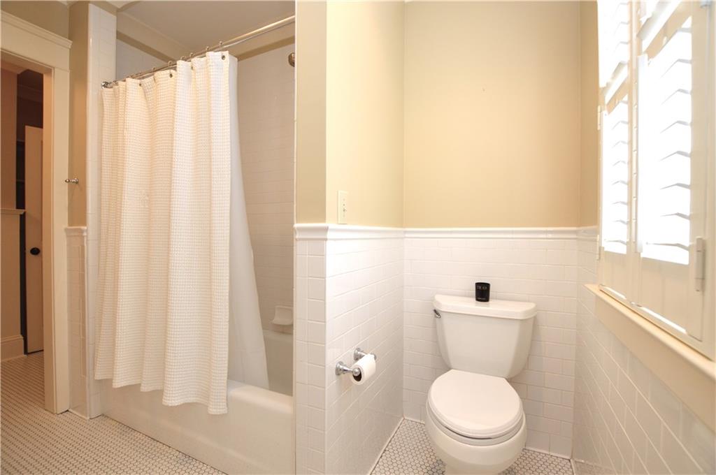 3098 Peachtree Drive NE