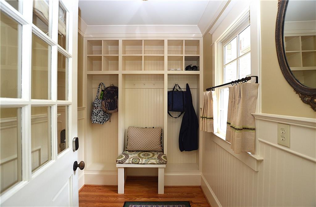 3098 Peachtree Drive NE