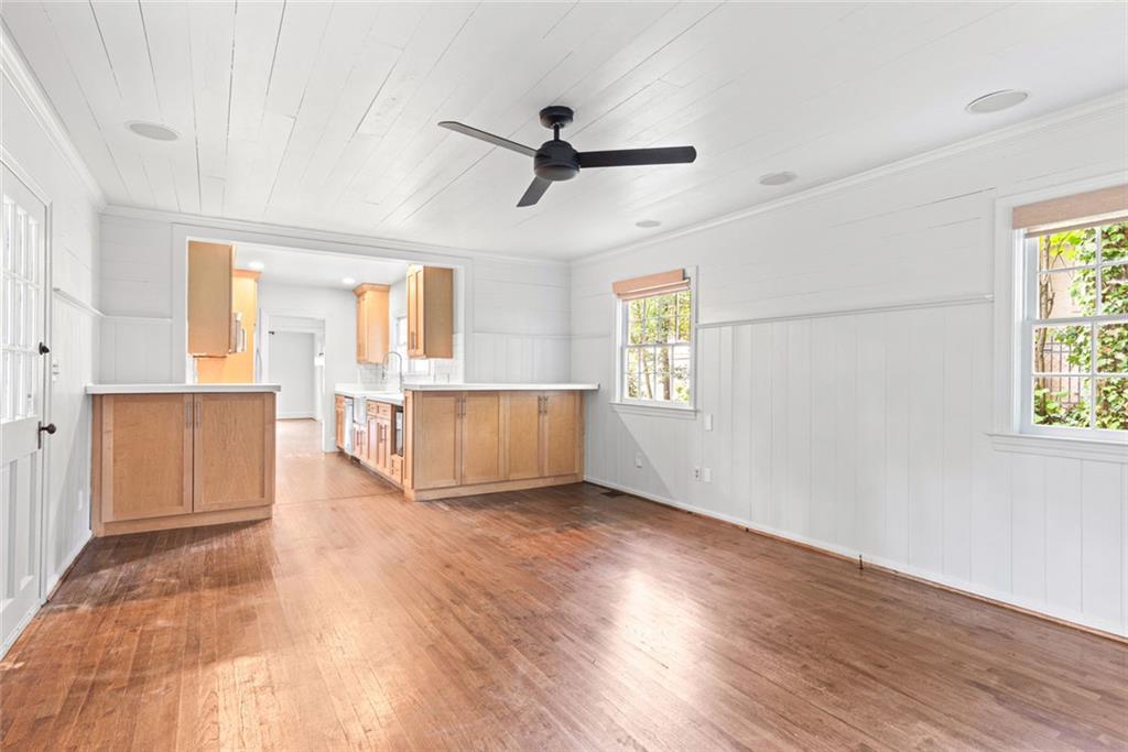 2285 Stephen Long Drive NE