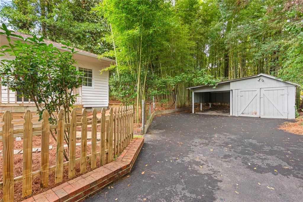 2285 Stephen Long Drive NE