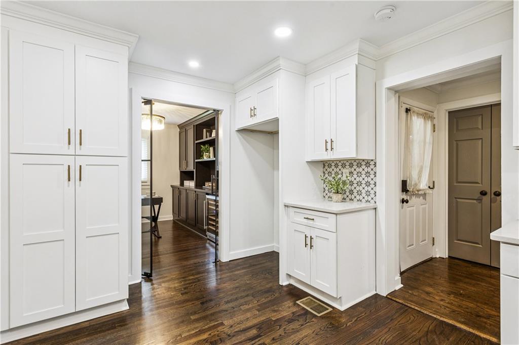 1400 Smith Street SE