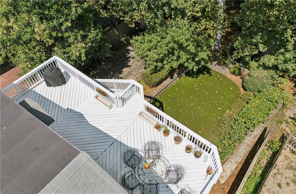 68 Peachtree Hills Avenue NE