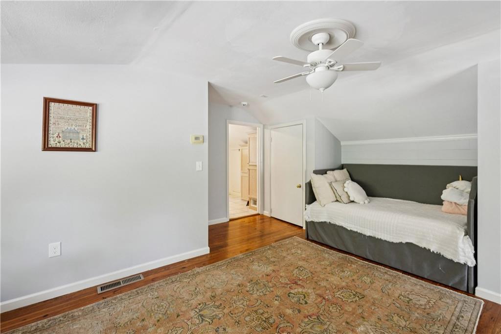 68 Peachtree Hills Avenue NE